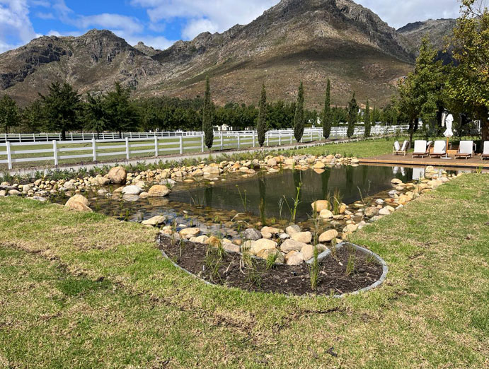 Pleasure Pools Gunite | Luxury Concrete Swimming Pools