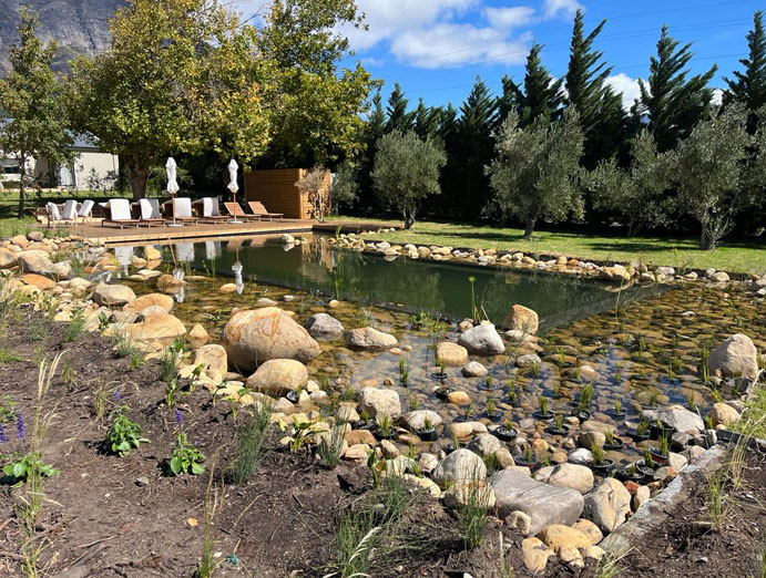 Pleasure Pools Gunite | Luxury Concrete Swimming Pools